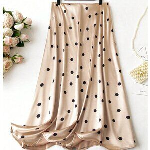 💚 Champagne Polka Dot Midi Skirt – Black Dots